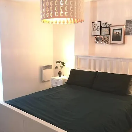 Modern W/terrace & Parking Near Arena & Victoria Station * Манчестер
