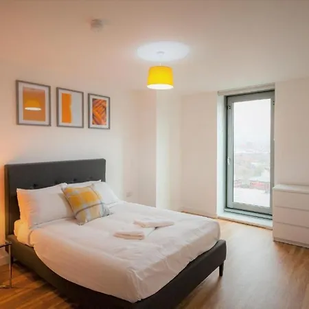 The Media City Pad-3 Bed