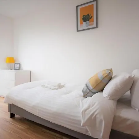 The Media City Pad-3 Bed 公寓 *
