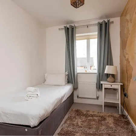 度假居 Lovely House For 5 Near Etihad Stadium By Guestready *