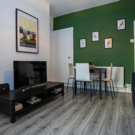 Apartment Blandford House- Free Parking
