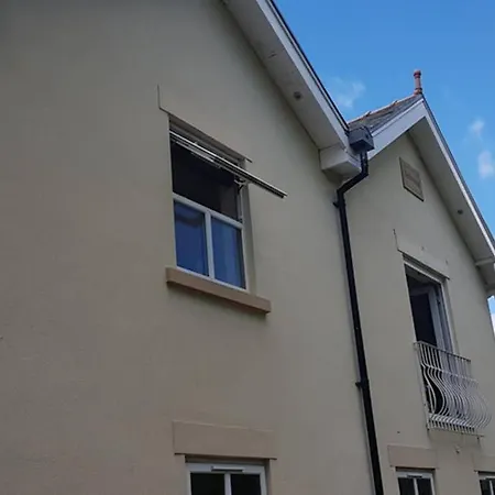 3 The Old Smithy Apartment *