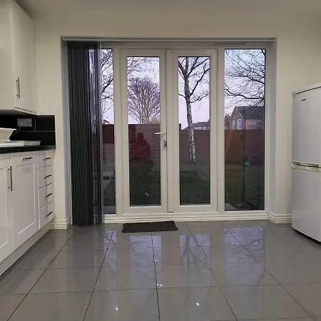 Nightingale Gardens - 4 Bed Detached House - Manchester