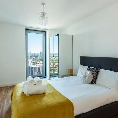Lägenhet Bright Modern 2br Apt In Media City By Guestready