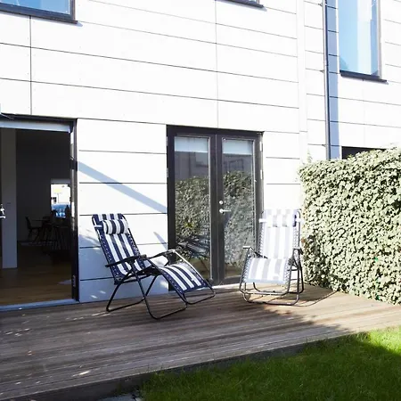 Premium Listing - Stylish Modern In City Centre With Parking Semesterbostad *