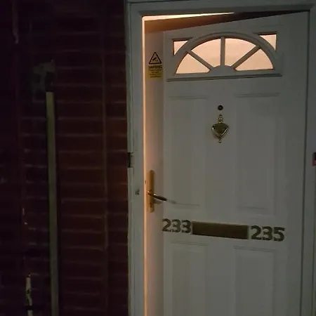 Splendid 4bedrooms Shared Quarto em Acomodações Particulares