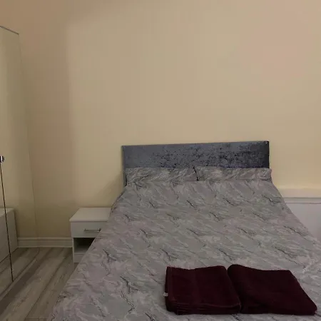 50 Mayford Road *