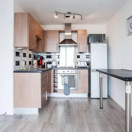 Fantastic New Sportcity Apt. Close To The Ethiad Апартаменты *