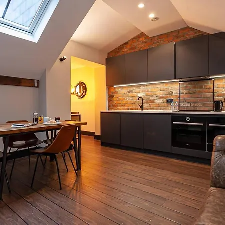 Luxury Warehouse Conversion In Central Manchester