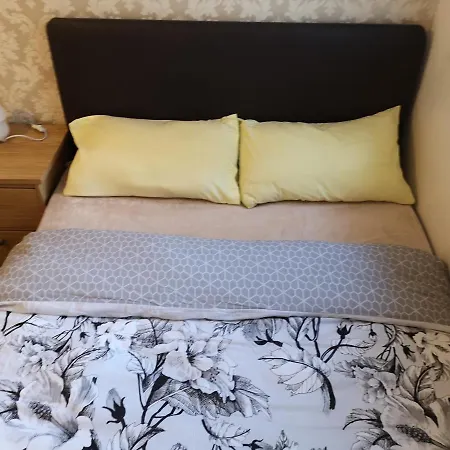 No 4 Decent Homestay Manchester
