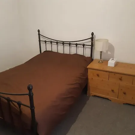 2 Bed Mid Terrace - Close To City * 曼彻斯特