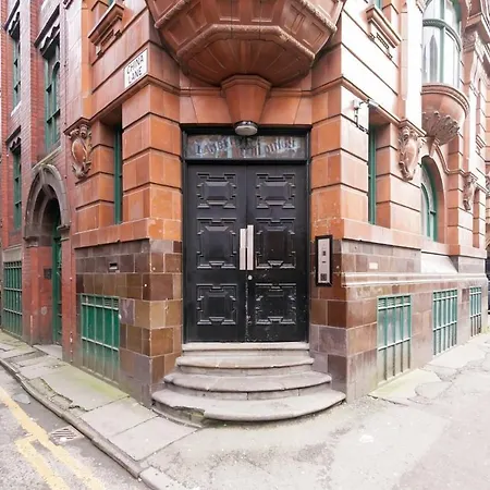 Apartmán City Centre Warehouse Conversion With Parking *
