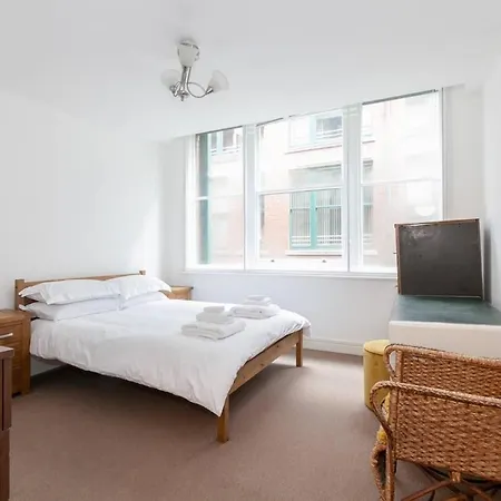 City Centre Warehouse Conversion With Parking Apartmán *