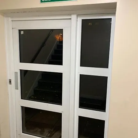 Apartment Arena Suites *
