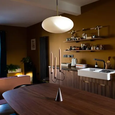 Scandinavian Mid-century On Beech Road * Манчестер