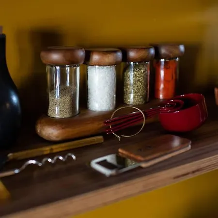 Scandinavian Mid-century On Beech Road Апартаменты Манчестер