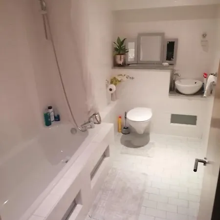 2 Bed City Centre Апартаменты *