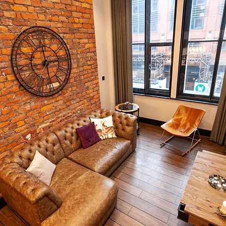 Luxury Retreat In The Heart Of *