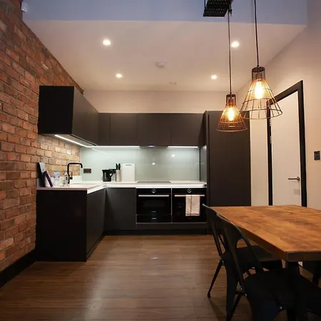 Stunning Warehouse Conversion In The City Centre Апартаменты