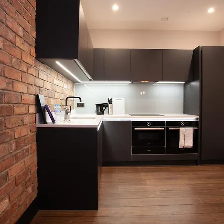 Stunning Warehouse Conversion In The City Centre *