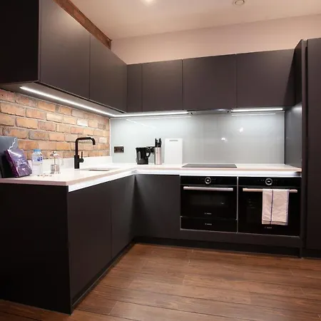 Stunning Warehouse Conversion In The City Centre *
