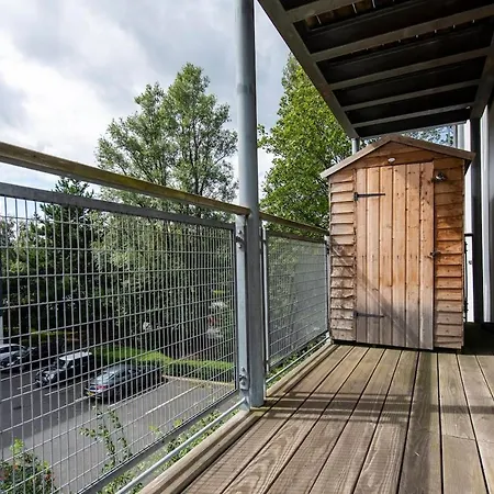 Homely 2br Apt W/balcony By Guestready Apartment