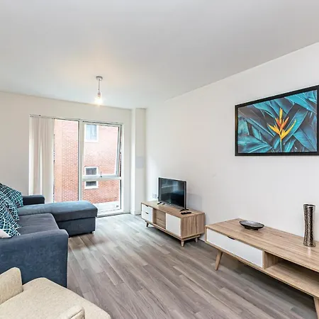 Apartment Halo House