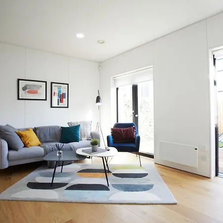 Semesterbostad Premium Listing - Stylish Modern In City Centre With Parking Manchester