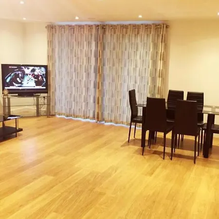 City Centre Suites Lejlighed
