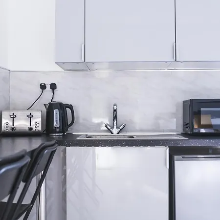 Regency 2* Manchester