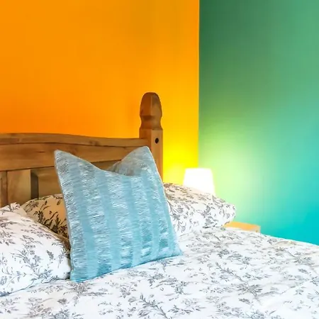Large Modern 2 Bedroom Flat In Iconic Castlefield Апартаменты