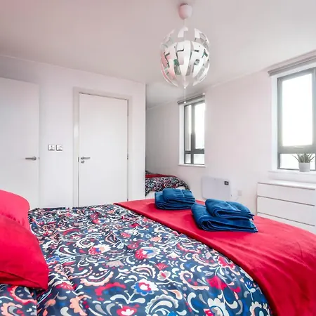 Large Modern 2 Bedroom Flat In Iconic Castlefield Апартаменты Манчестер