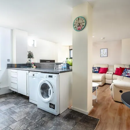 Large Modern 2 Bedroom Flat In Iconic Castlefield Апартаменты