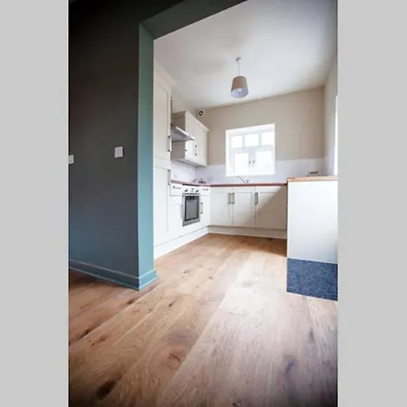 Tasteful 5 Bedroom House Close To City Centre * Manchester