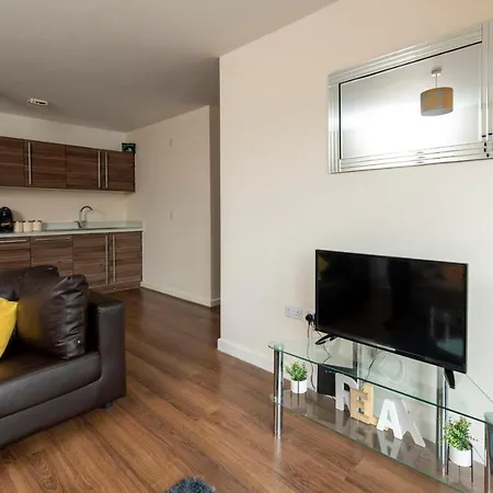 Апартаменты Modern 2br Flat In Central By Guestready