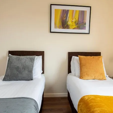 Modern 2br Flat In Central By Guestready *