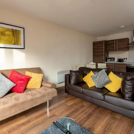 Апартаменты Modern 2br Flat In Central By Guestready