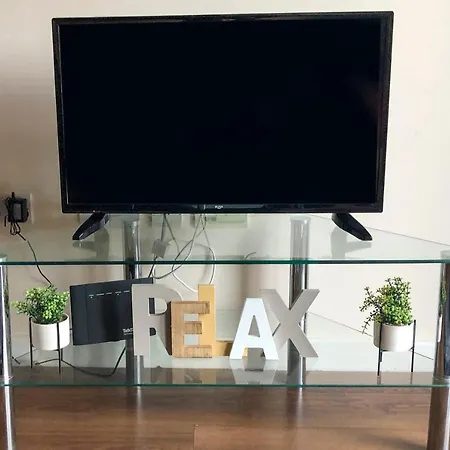 Апартаменты Modern 2br Flat In Central By Guestready