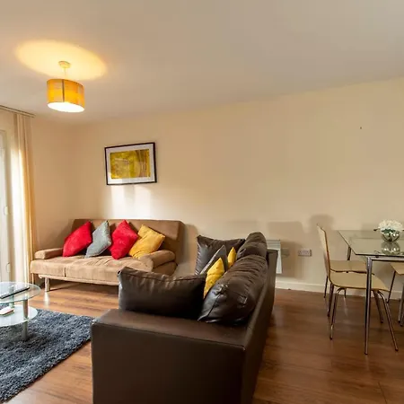Апартаменты Modern 2br Flat In Central By Guestready