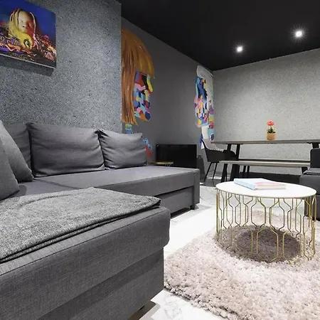 Back Turner Townhouse