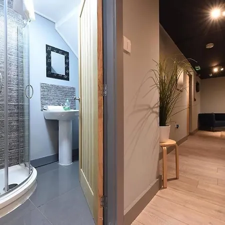 아파트 Back Turner Townhouse *