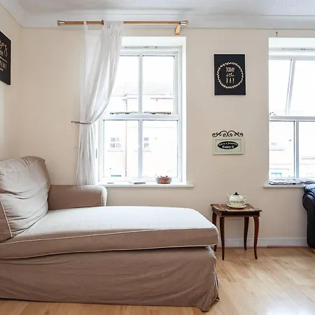 Great 1 Bed Apt Close To Universities, Sleeps 2 Дом отдыха *