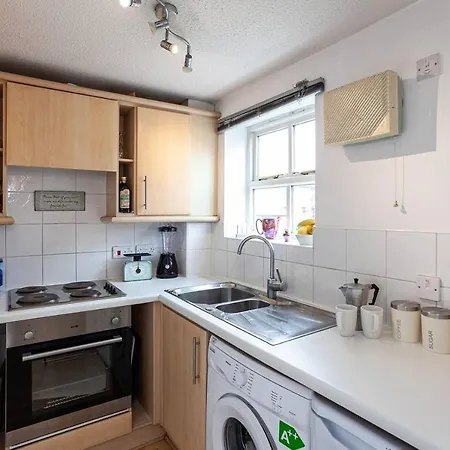 Great 1 Bed Apt Close To Universities, Sleeps 2 Дом отдыха