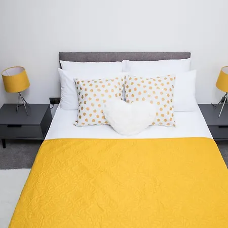 Modern 2br Flat In Media City, Sleeps 5 By Guestready Apartment *