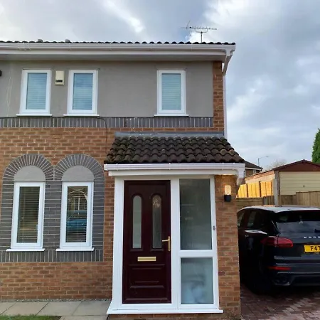 Holiday home Newly Renovated Modern Family Manchester