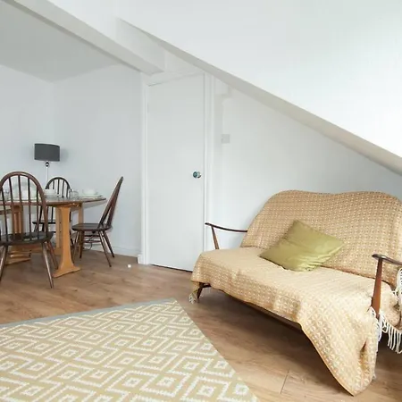 A Great Bright & Clean 2 Bd Apt. 10mins Into City! Apartment Manchester