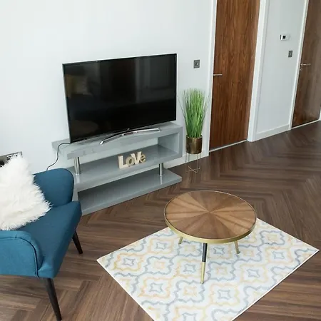 Modern 2br Flat In Media City, Sleeps 5 By Guestready Apartment *