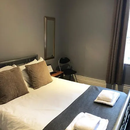 Magnificent Suites Guest house