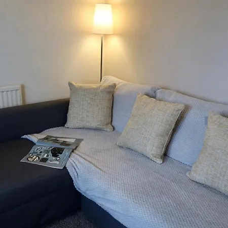 Apartment Fantastic 2 Bed Apt Close To The Arena Sleeps 6