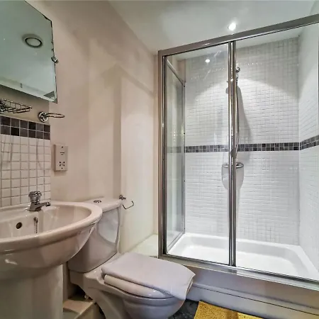 Smart North Apt For 4 With Free Parking * Μάντσεστερ
